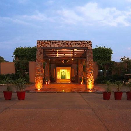 Lemon Tree Hotel, Tarudhan Valley, Manesar Gurgaon Ngoại thất bức ảnh