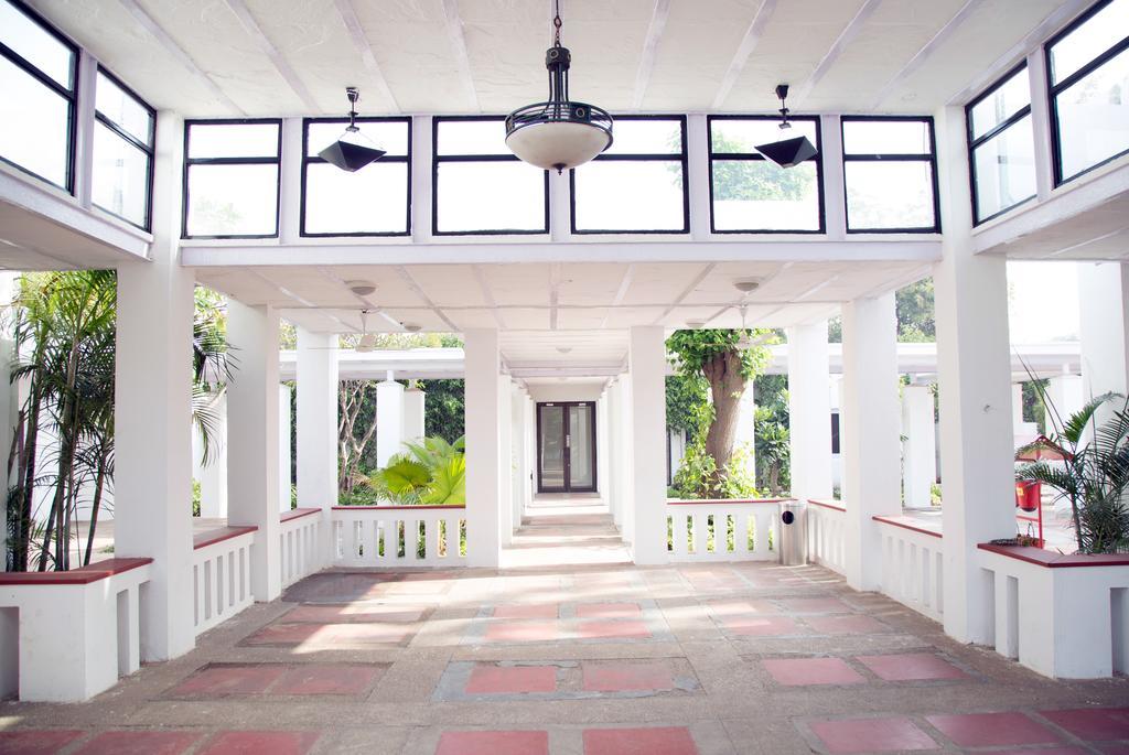 Lemon Tree Hotel, Tarudhan Valley, Manesar Gurgaon Ngoại thất bức ảnh