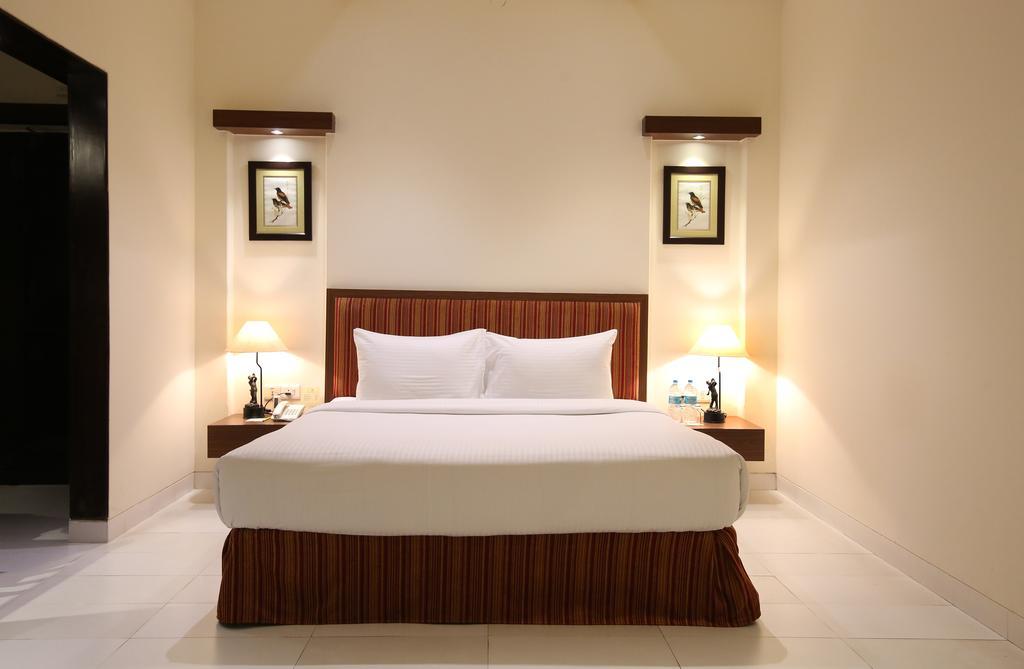 Lemon Tree Hotel, Tarudhan Valley, Manesar Gurgaon Ngoại thất bức ảnh