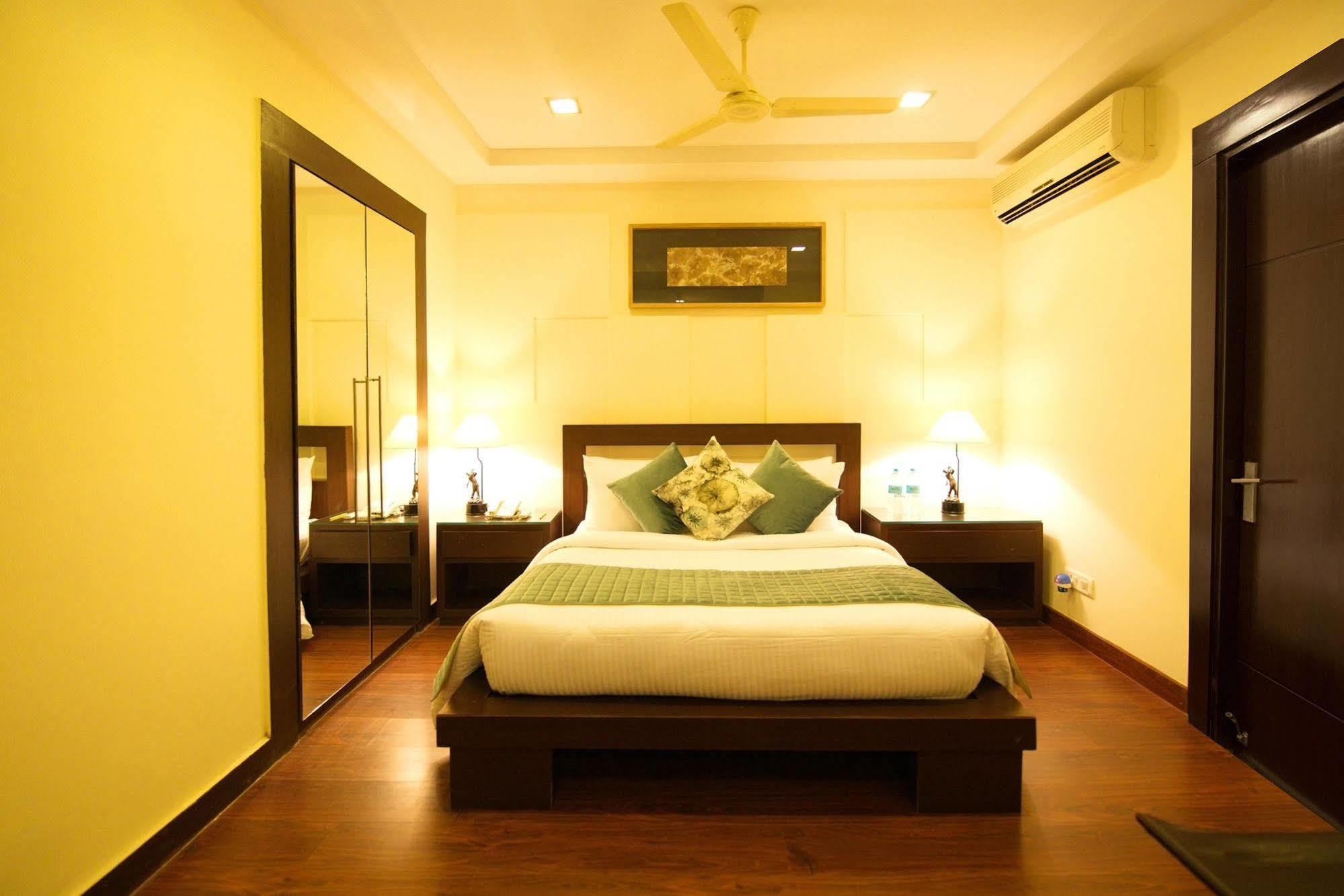 Lemon Tree Hotel, Tarudhan Valley, Manesar Gurgaon Ngoại thất bức ảnh