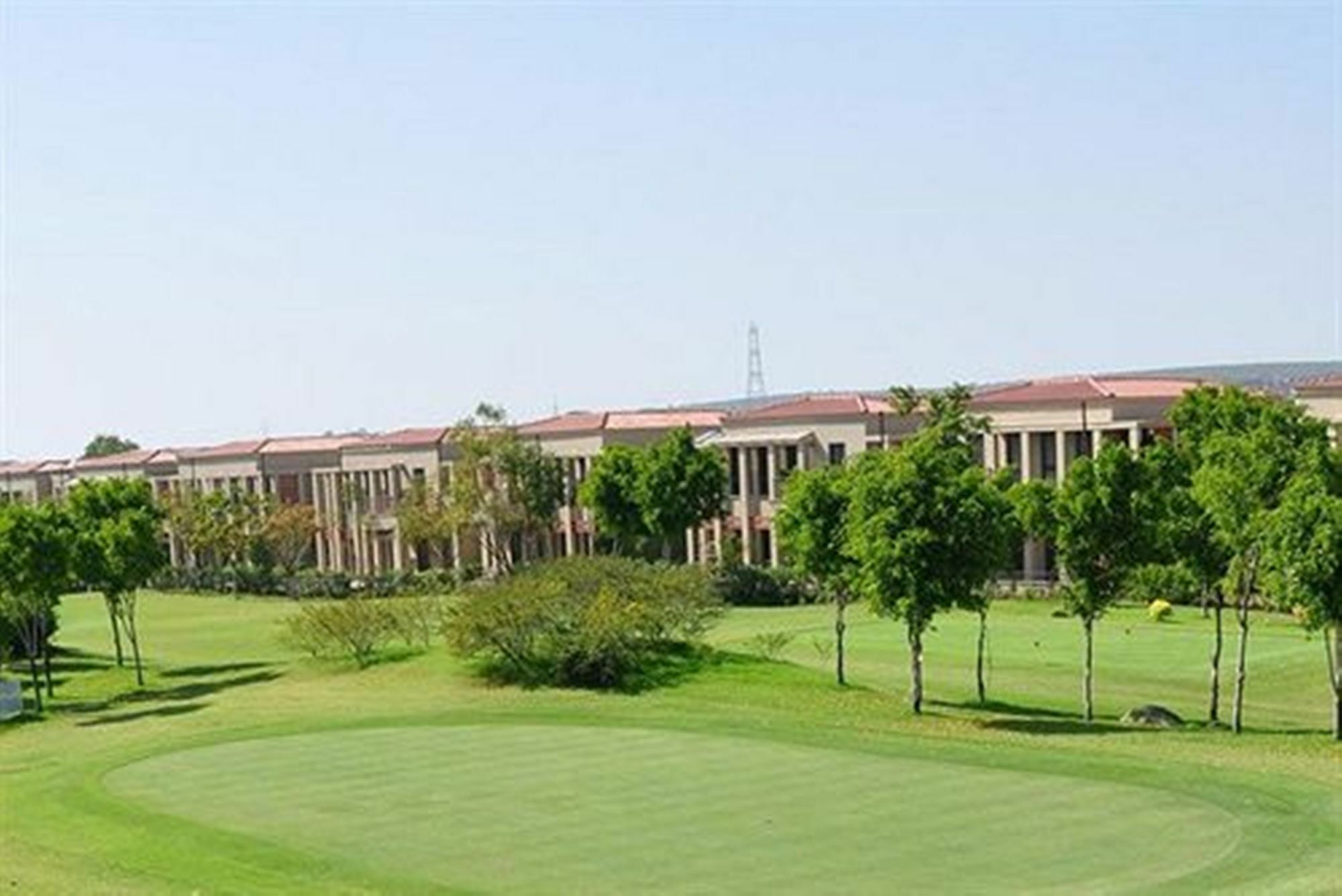 Lemon Tree Hotel, Tarudhan Valley, Manesar Gurgaon Ngoại thất bức ảnh
